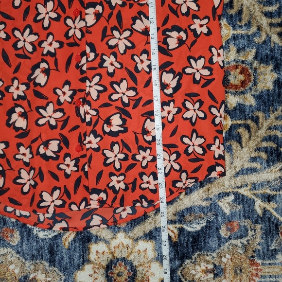 Who What Wear Red Sleeveless Blouse with Mandarin Collar - Picture 8 of 8